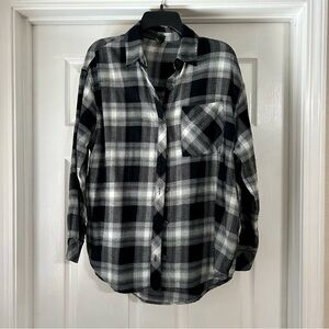 Wild Fable Black and White Plaid Flannel Shirt
